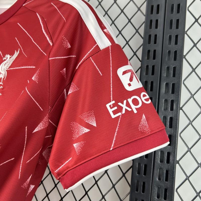 LIVERPOOL HOME 26/27 RED GEOMETRIC SHATTER PATTERN SPECIAL EDITION MASTER VERSION JERSEY WITH LOGO